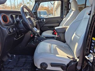 New 2025 Jeep Gladiator Mojave w/ Convenience Group video 2