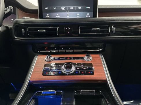 Used 2023 Lincoln Aviator Reserve w/ Equipment Group 201A image 21