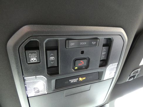 Used 2025 Toyota Tundra Limited w/ TRD Off-Road Package image 77