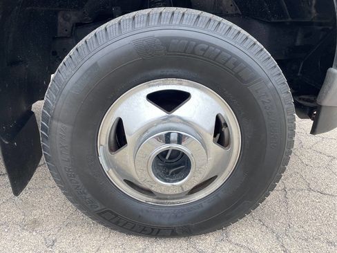 Used 2002 Ford F350 Lariat image 10