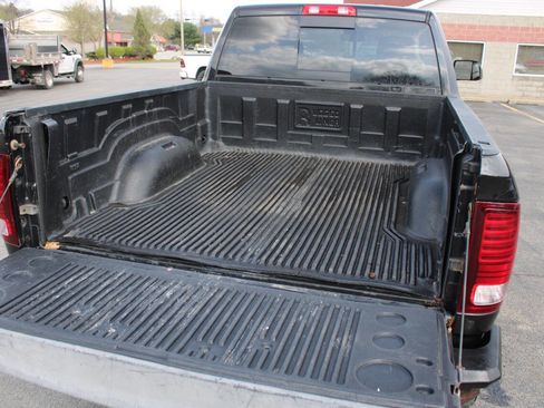 Used 2016 RAM 2500 Laramie w/ Sport Appearance Group image 12