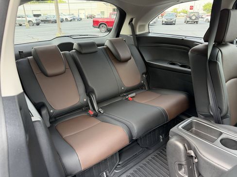 Used 2026 Honda Odyssey Elite image 14