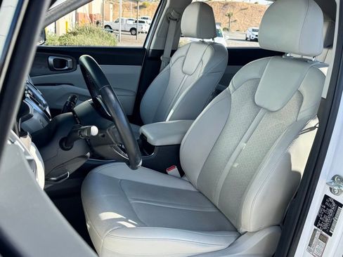 Used 2023 Kia Sorento X-Line EX image 28