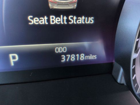 Used 2023 Toyota Highlander XLE image 16