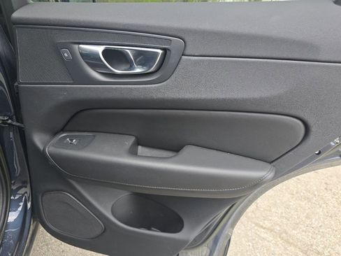 Used 2023 Volvo XC60 B5 Core w/ Climate Package image 23