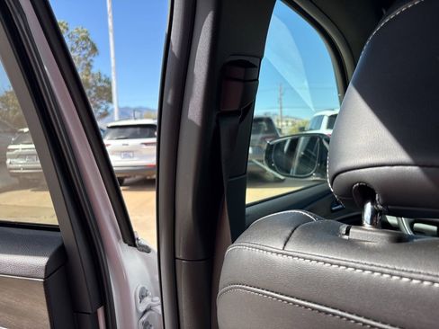 New 2026 Jeep Grand Cherokee Altitude image 42