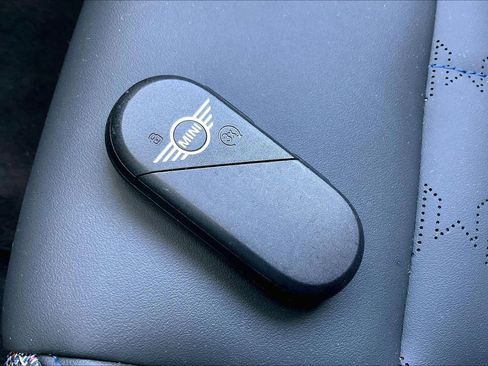 Certified 2025 MINI Cooper S image 14