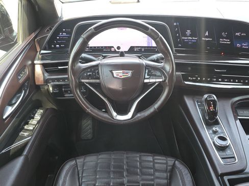 Used 2023 Cadillac Escalade ESV Sport Platinum w/ LPO, ONYX Package AWD/4WD image 17