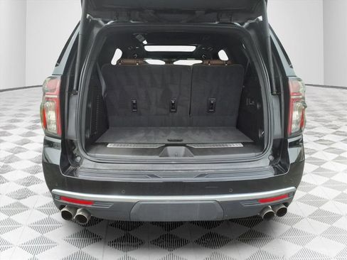 Used 2023 Chevrolet Tahoe High Country w/ Premium Package 2 AWD/4WD image 9