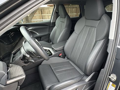 Certified 2025 Audi Q5 Premium Plus w/ Premium Plus image 14