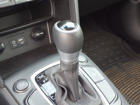 Used 2021 Hyundai Kona SE image 16