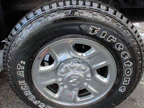 Used 2024 RAM 2500 Tradesman w/ Chrome Appearance Group image 14