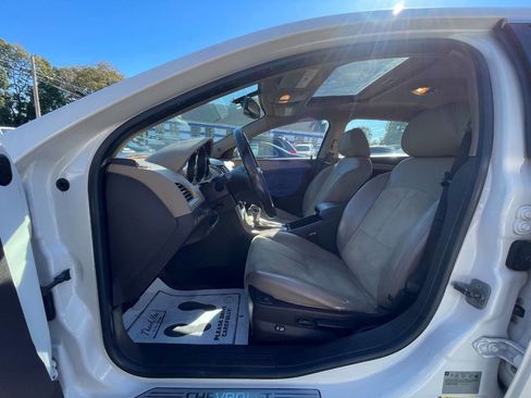 Used 2012 Chevrolet Malibu LT w/ Sunroof Package image 10