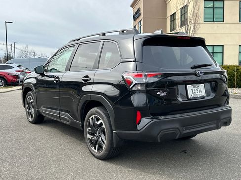 Certified 2025 Subaru Forester Limited AWD/4WD image 2