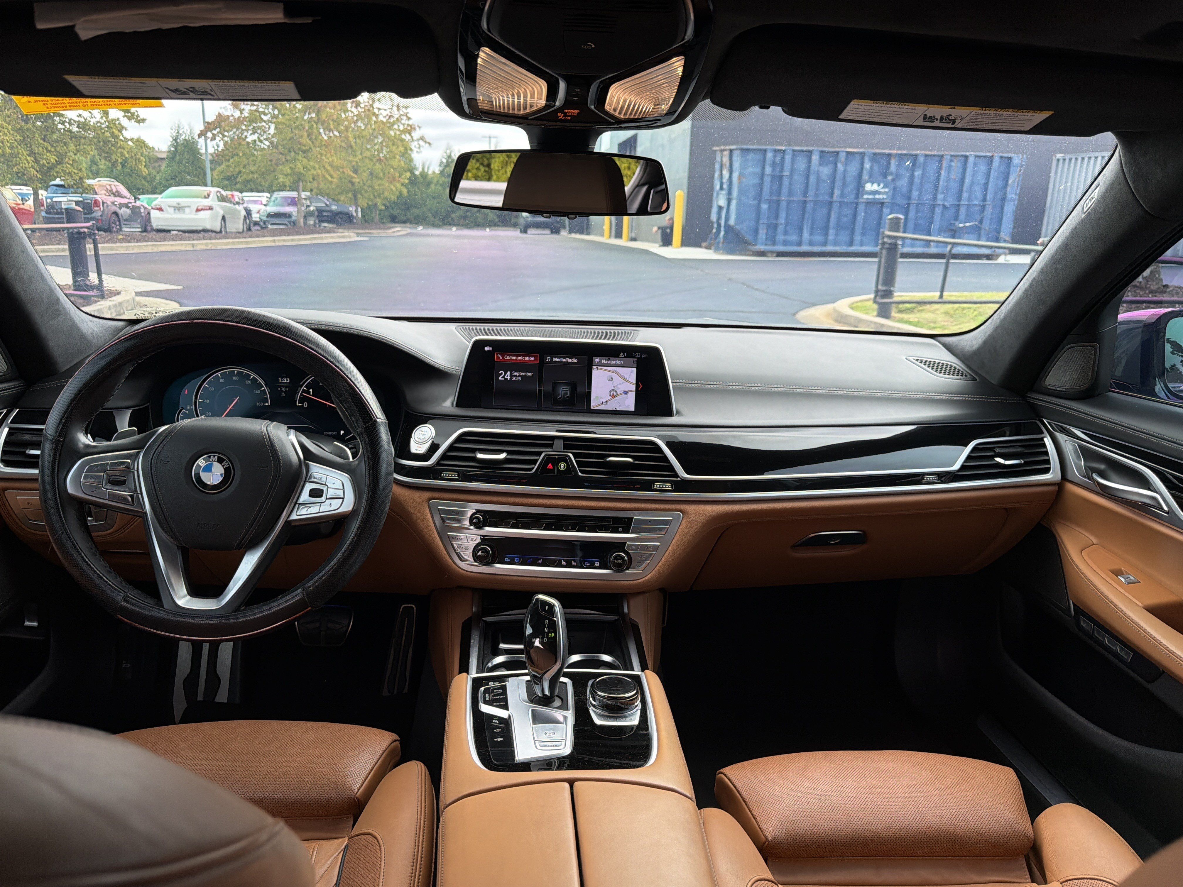 Used 2018 BMW 750i RWD image 21