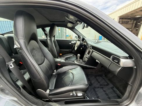 Used 2006 Porsche 911 Carrera 4S AWD/4WD image 24