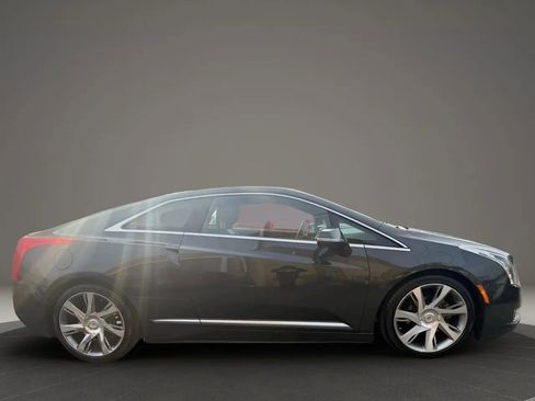 Used 2014 Cadillac ELR w/ Luxury Package image 4