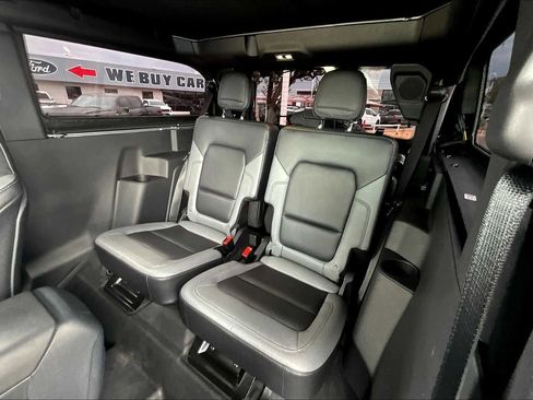 Certified 2024 Ford Bronco Black Diamond image 18