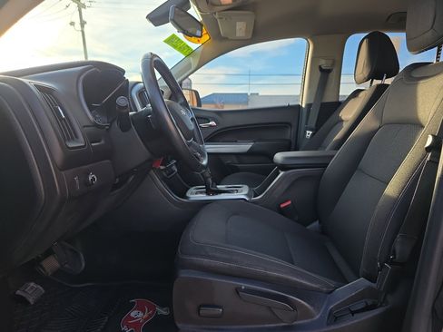 Used 2016 Chevrolet Colorado LT w/ Midnight Edition image 9