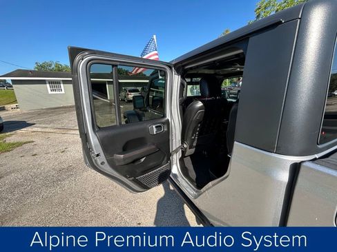 Used 2020 Jeep Gladiator Rubicon image 14