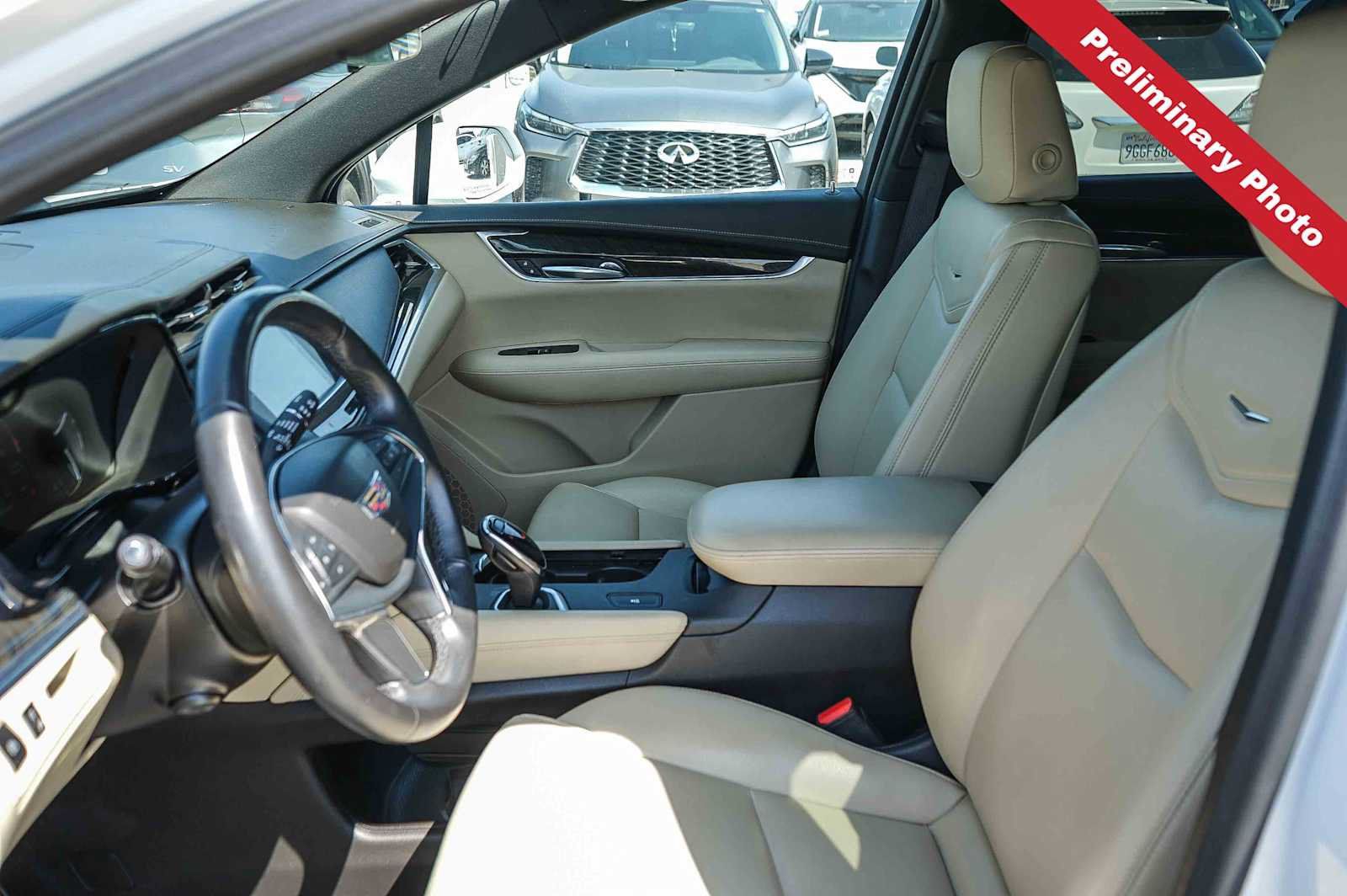 Used 2018 Cadillac XT5 FWD image 13