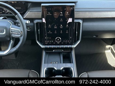 New 2026 GMC Acadia Denali Ultimate w/ LPO, Floor Liner Package AWD/4WD image 12