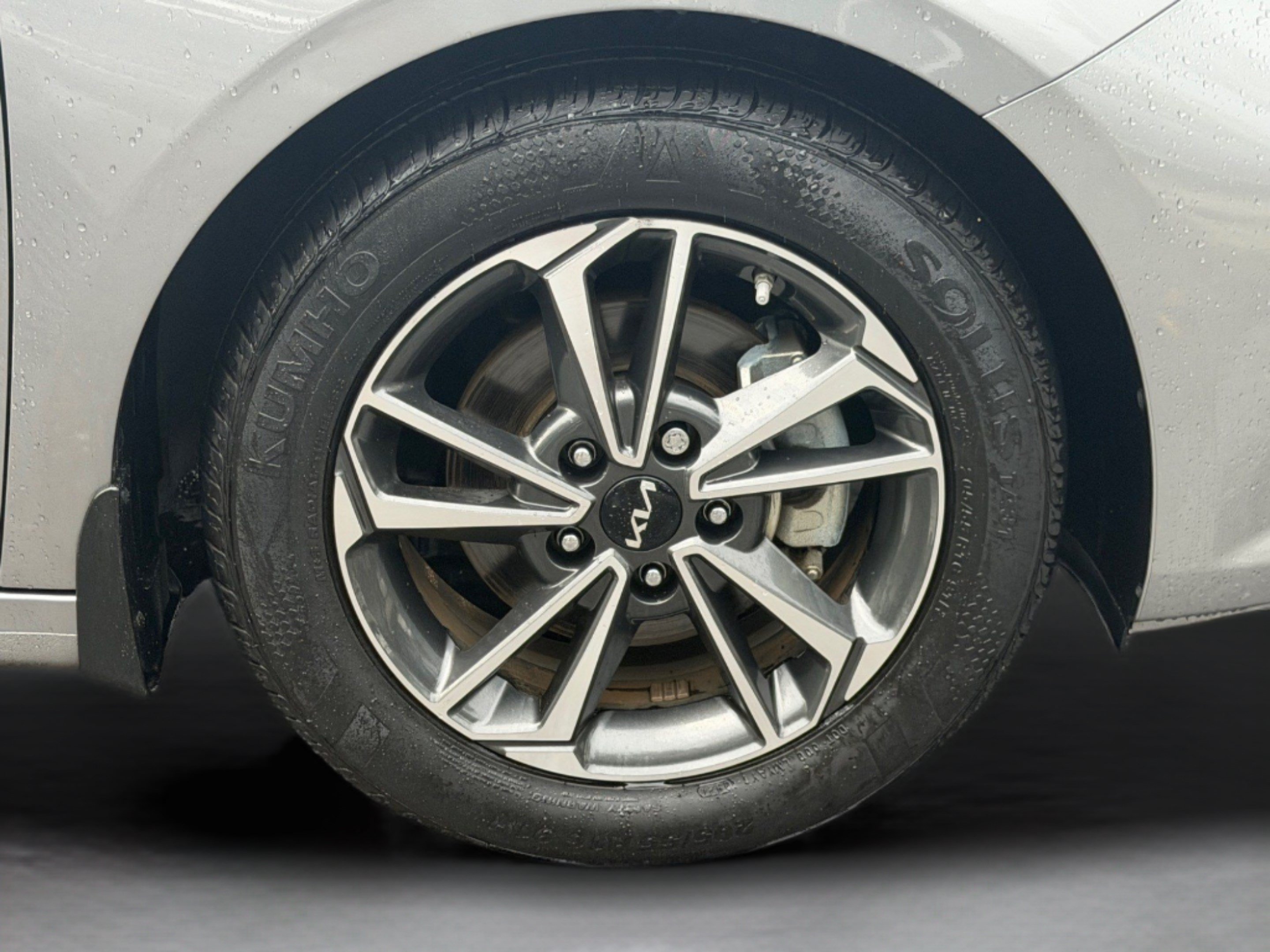 Used 2024 Kia Forte LXS FWD image 18