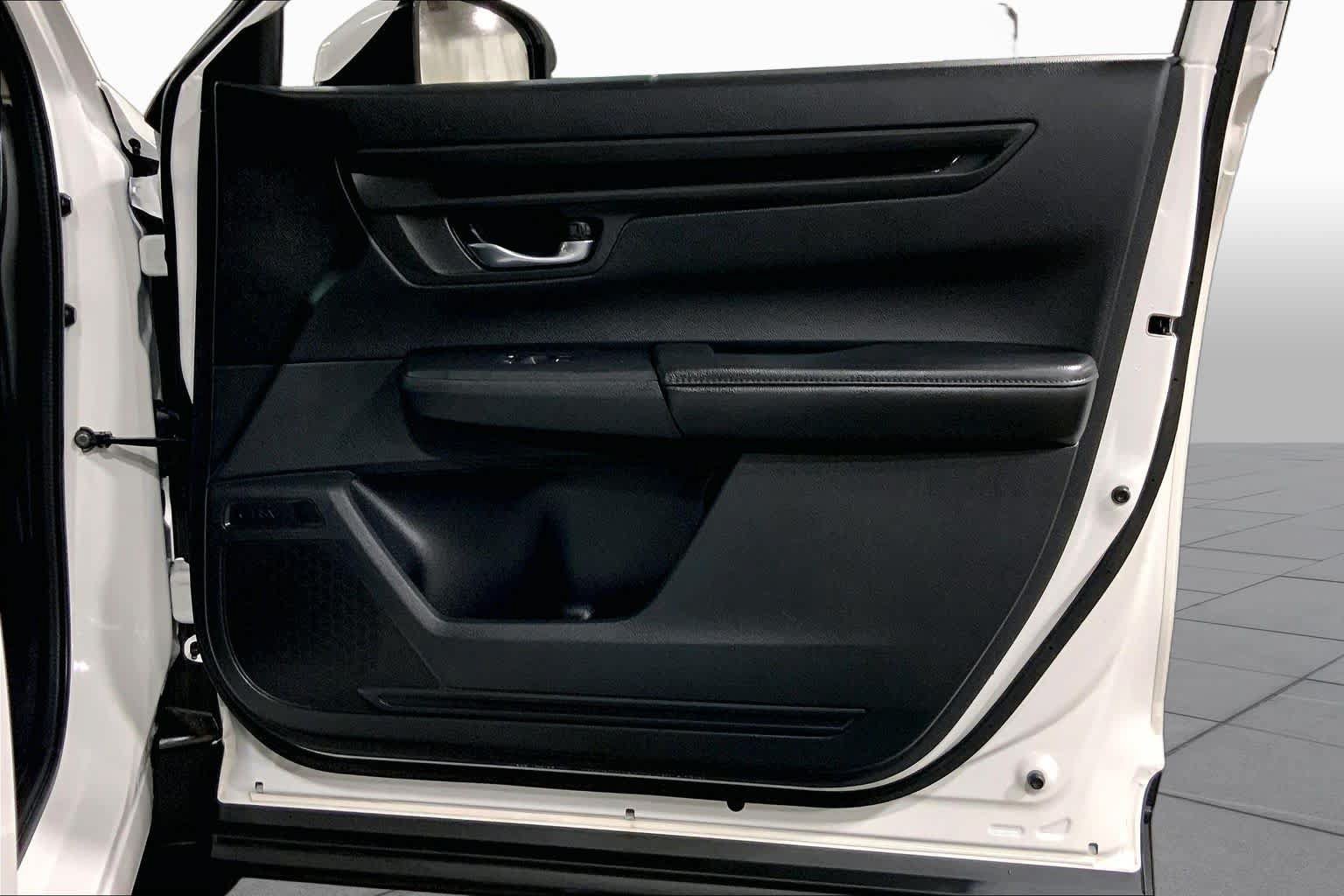 Used 2025 Honda CR-V EX image 23