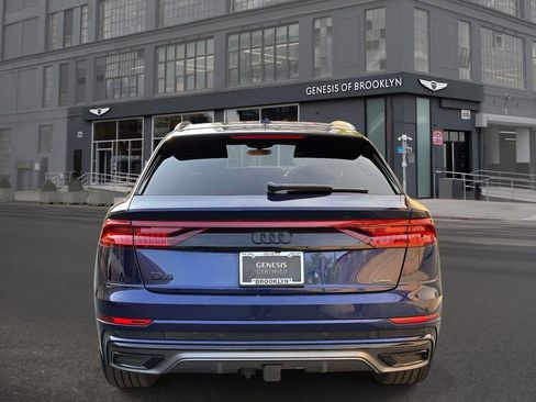 Used 2021 Audi Q8 Prestige AWD/4WD image 4