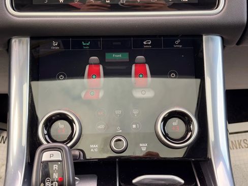 Used 2019 Land Rover Range Rover Sport HSE image 29