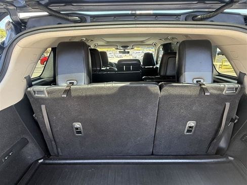 Used 2023 INFINITI QX60 Sensory w/ Cargo Package AWD/4WD image 15