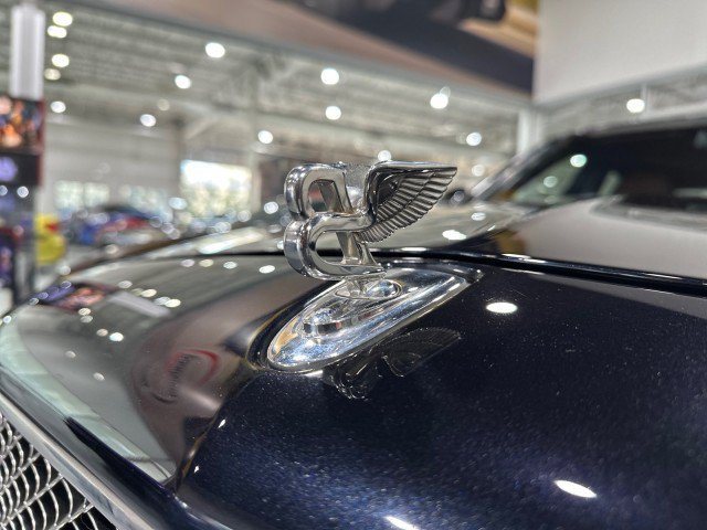 Used 2011 Bentley Mulsanne RWD image 3