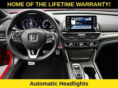 Used 2018 Honda Accord Sport image 15