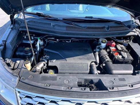 Used 2019 Ford Explorer Platinum AWD/4WD image 11