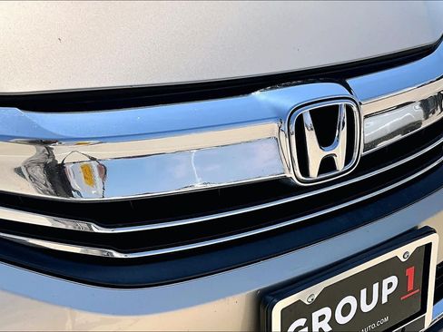 Used 2016 Honda Accord EX image 30