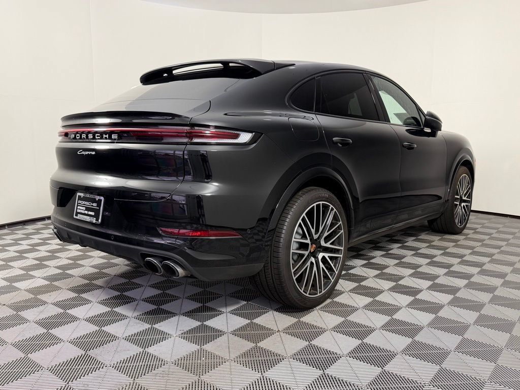 Certified 2026 Porsche Cayenne Coupe AWD/4WD image 10