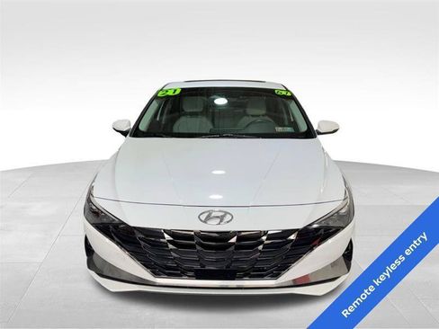 Used 2021 Hyundai Elantra Limited FWD image 2