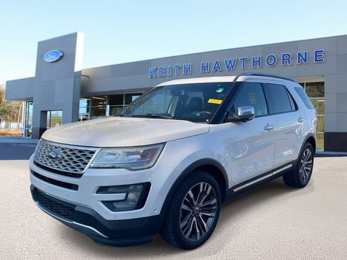 Used 2016 Ford Explorer Platinum AWD/4WD image 3