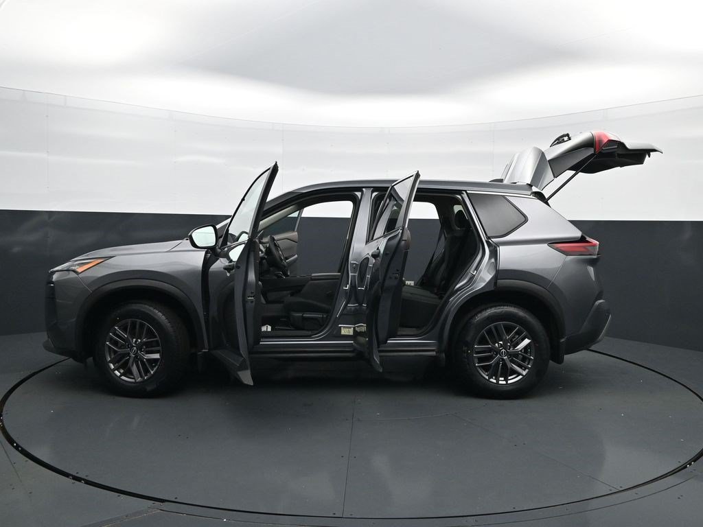 Used 2023 Nissan Rogue S AWD/4WD image 50
