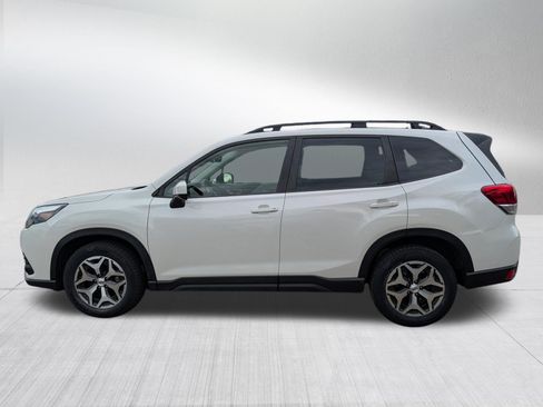 Used 2024 Subaru Forester Premium AWD/4WD image 4
