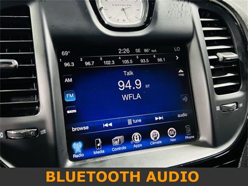 Used 2016 Chrysler 300 S image 5