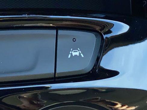 New 2026 Chevrolet Trax LT FWD image 25