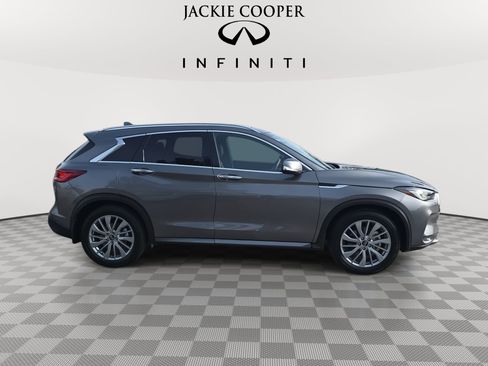 Certified 2025 INFINITI QX50 Luxe image 4