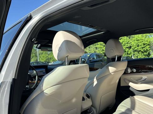 Used 2017 Mercedes-Benz E 300 4MATIC image 18