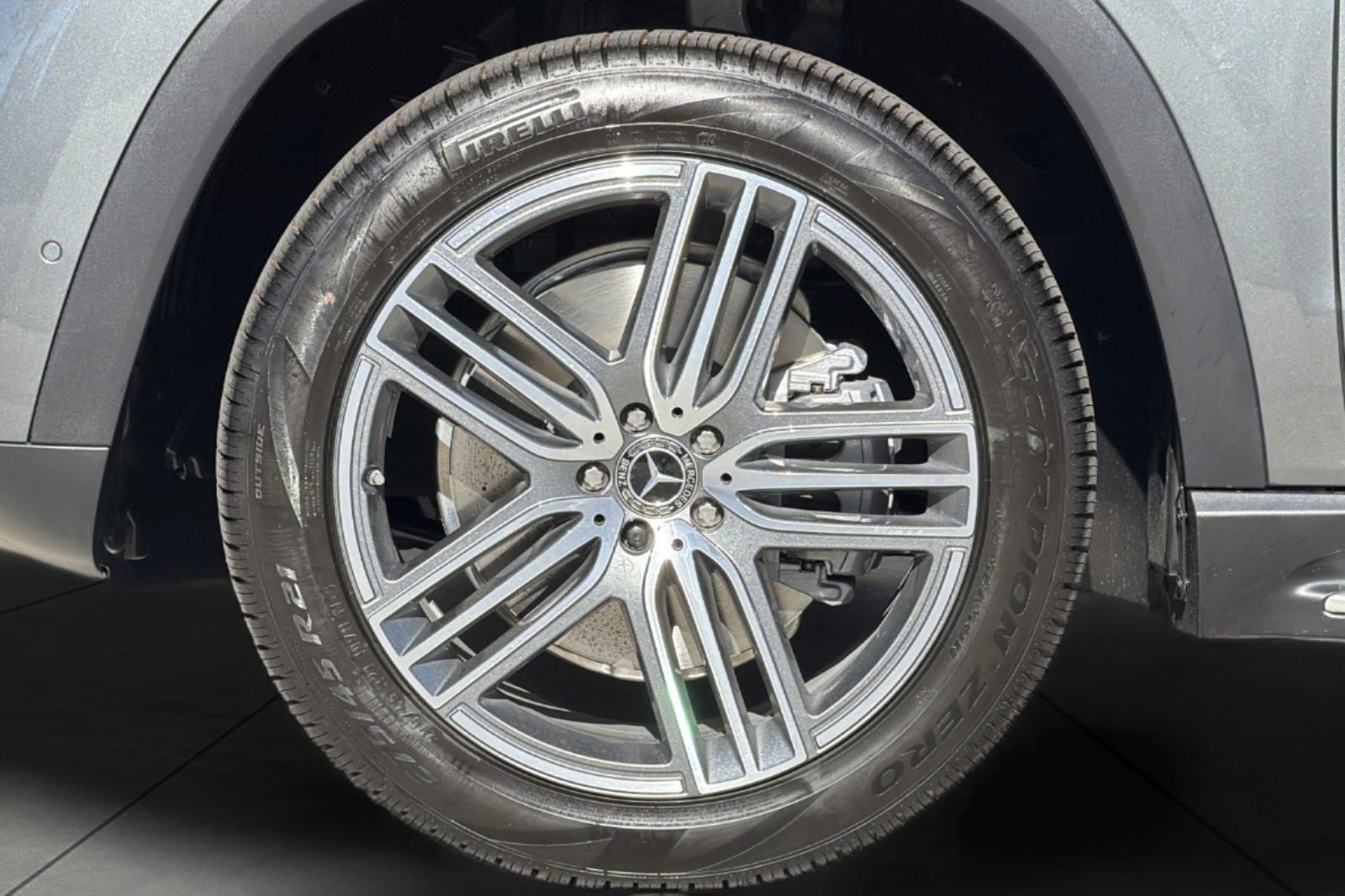 New 2026 Mercedes-Benz GLS 450 4MATIC image 27