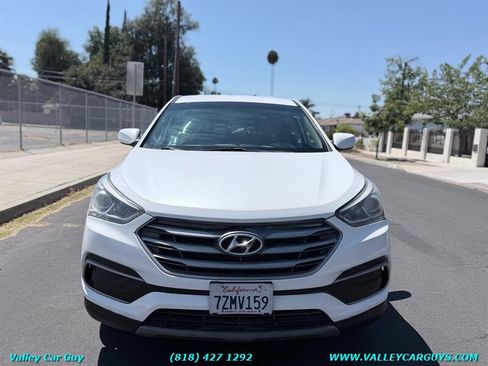 Used 2018 Hyundai Santa Fe Sport FWD image 2