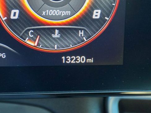 Used 2025 Hyundai Elantra SEL image 30