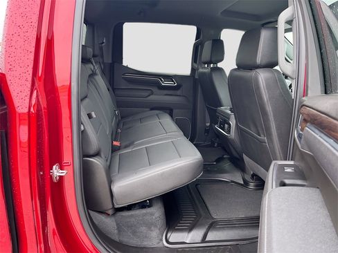 Used 2025 GMC Sierra 1500 SLT w/ SLT Premium Plus Package image 28