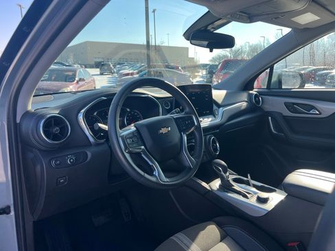 Used 2025 Chevrolet Blazer LT image 21
