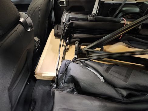Used 2022 Jeep Wrangler Unlimited Sport AWD/4WD image 51